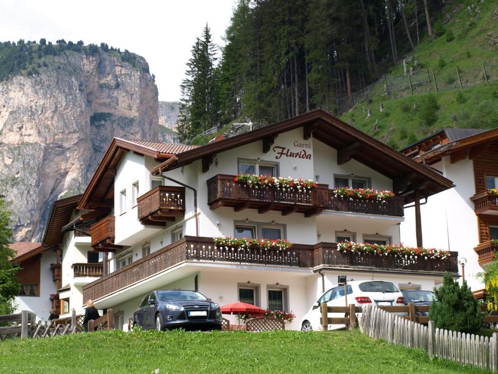 Bed and Breakfast Garni Flurida Selva di Val Gardena Exterior foto